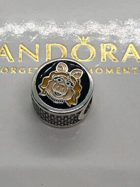 Pandora Disney Miss Piggy Charm, The Muppets Enamel Bead